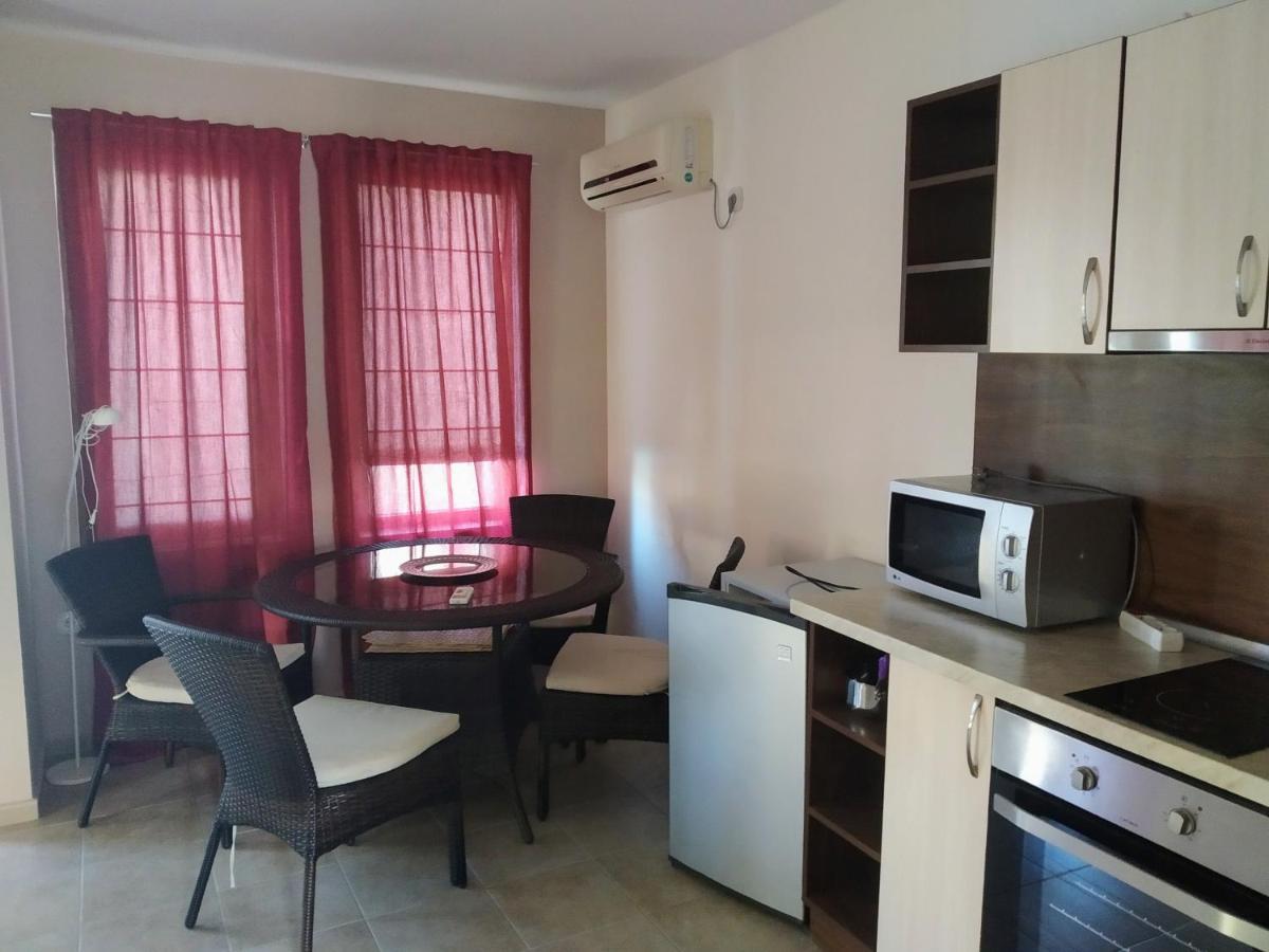 Ferienwohnung Лилия Sosopol Exterior foto